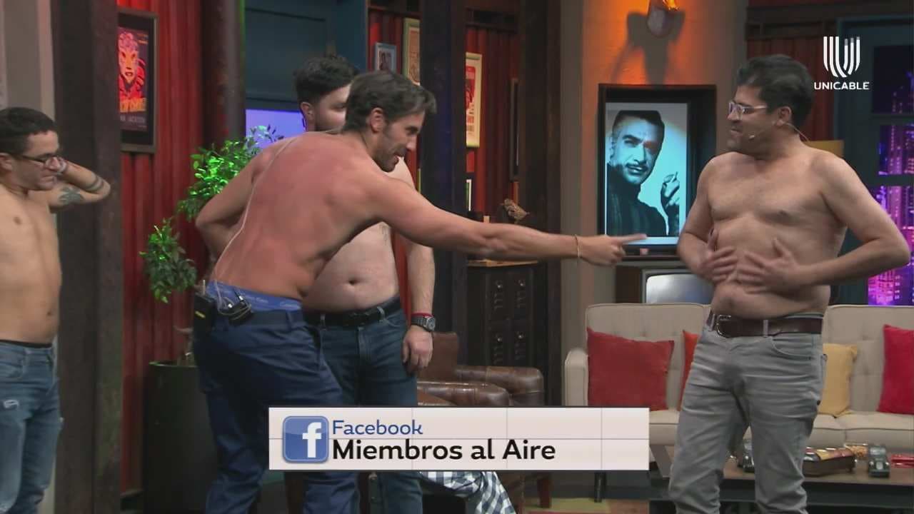 ¡Duelo de miembros! Mauricio Mancera, 'El Burro' Van Rankin y Paul Stanley compiten sin camisa