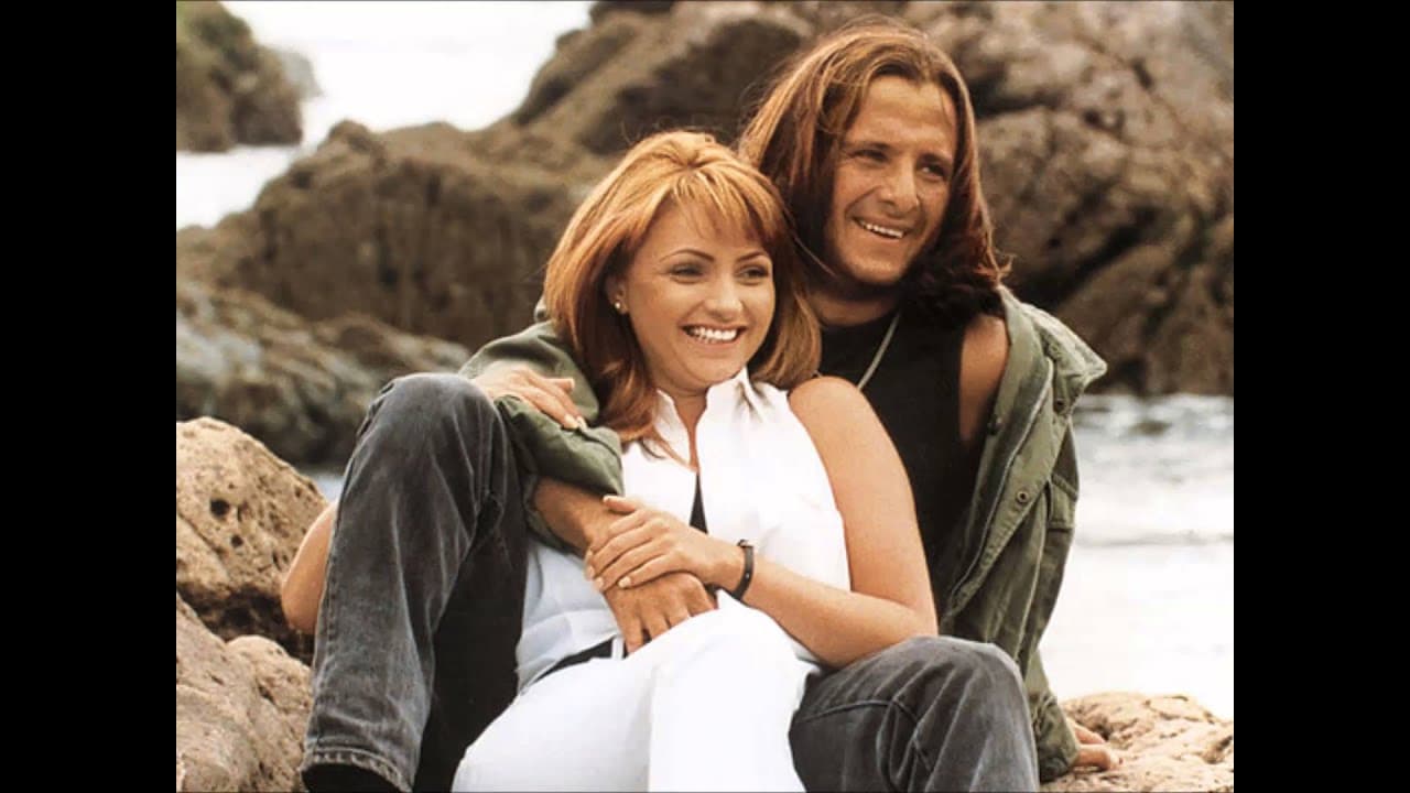En 1997 apareció junto a Eduardo Palomo en ‘Huracán’, telenovela que se grabó en La perla del pacífico, Mazatlán, Sinaloa, Ciudad de México y en Los Cabos, Baja California Sur.