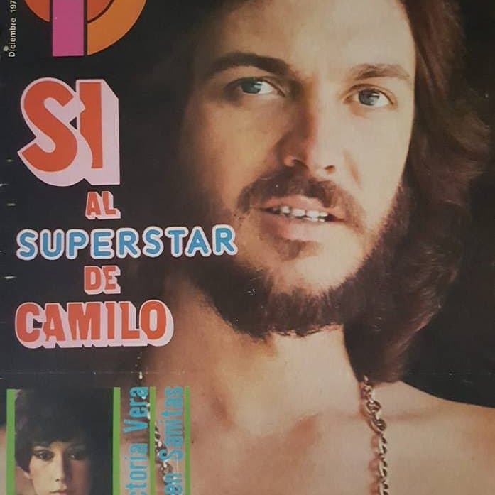 En 1975, Camilo Sesto se aventuró dentro del teatro y protagonizó en Madrid el popular musical de Brodway “Jesucristo Superstar”, compartiendo escena junto a la cantante dominicana Ángela Carrasco.