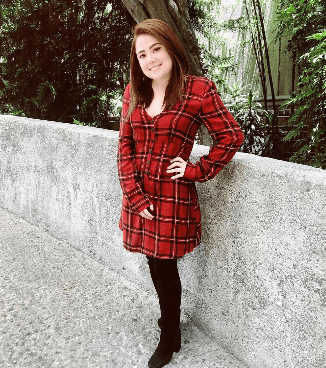 Mariana Botas impacta con nuevo look; se despide del castaño y aparece con melena rubia