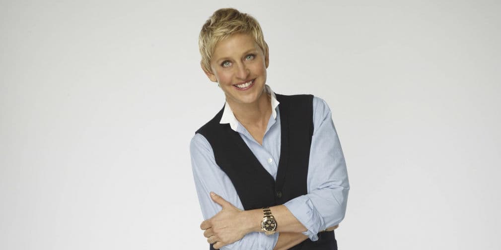 9. Ellen DeGeneres: No sólo tiene casi 43 millones de seguidores, sino que también publicó el Tweet con más RT de la historia.