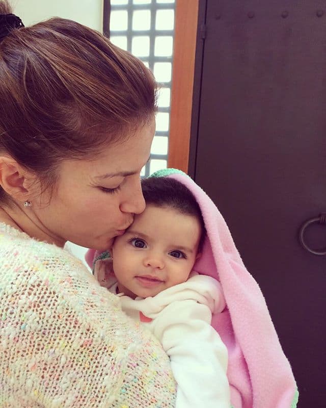 Su primogénita, Aitana, nació el 4 de agosto del 2014, sumándose a la familia que la estrella de La familia P. Luche (2002) ya tenía, como parte de sus relaciones anteriores.