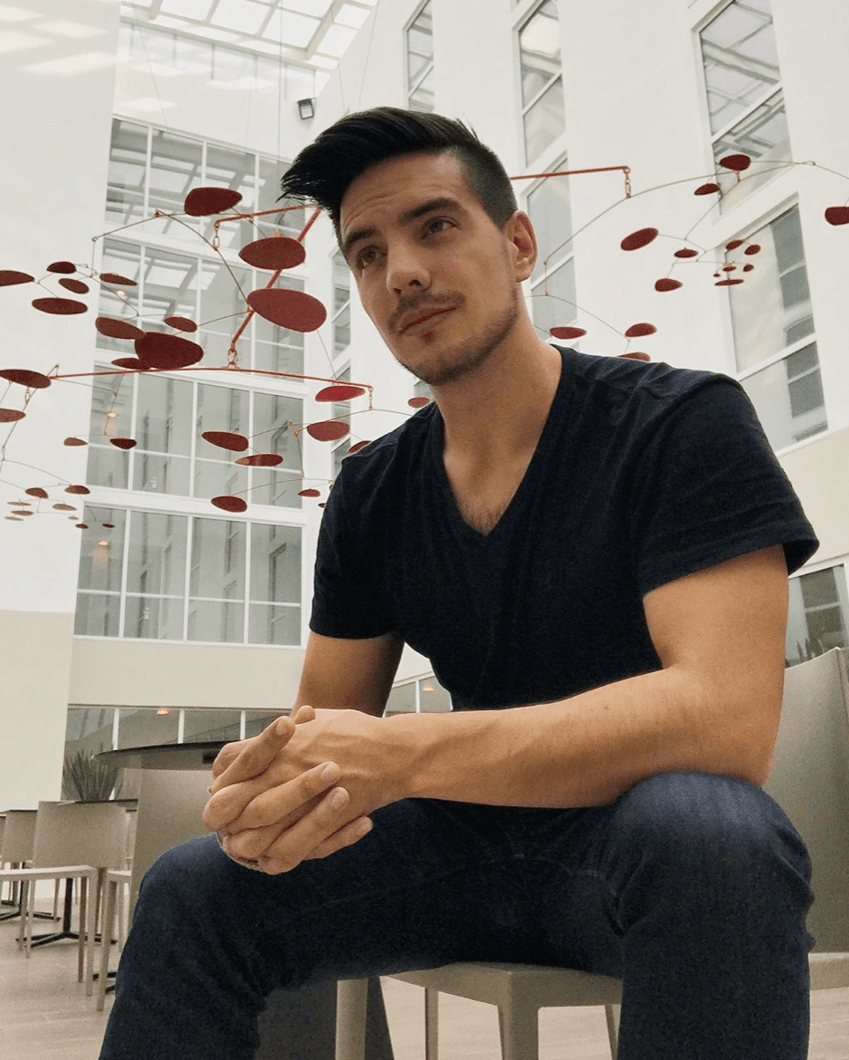 Habría que esperar a que el actor de más detalles de su romance y que revele cómo ha sido su historia de amor.