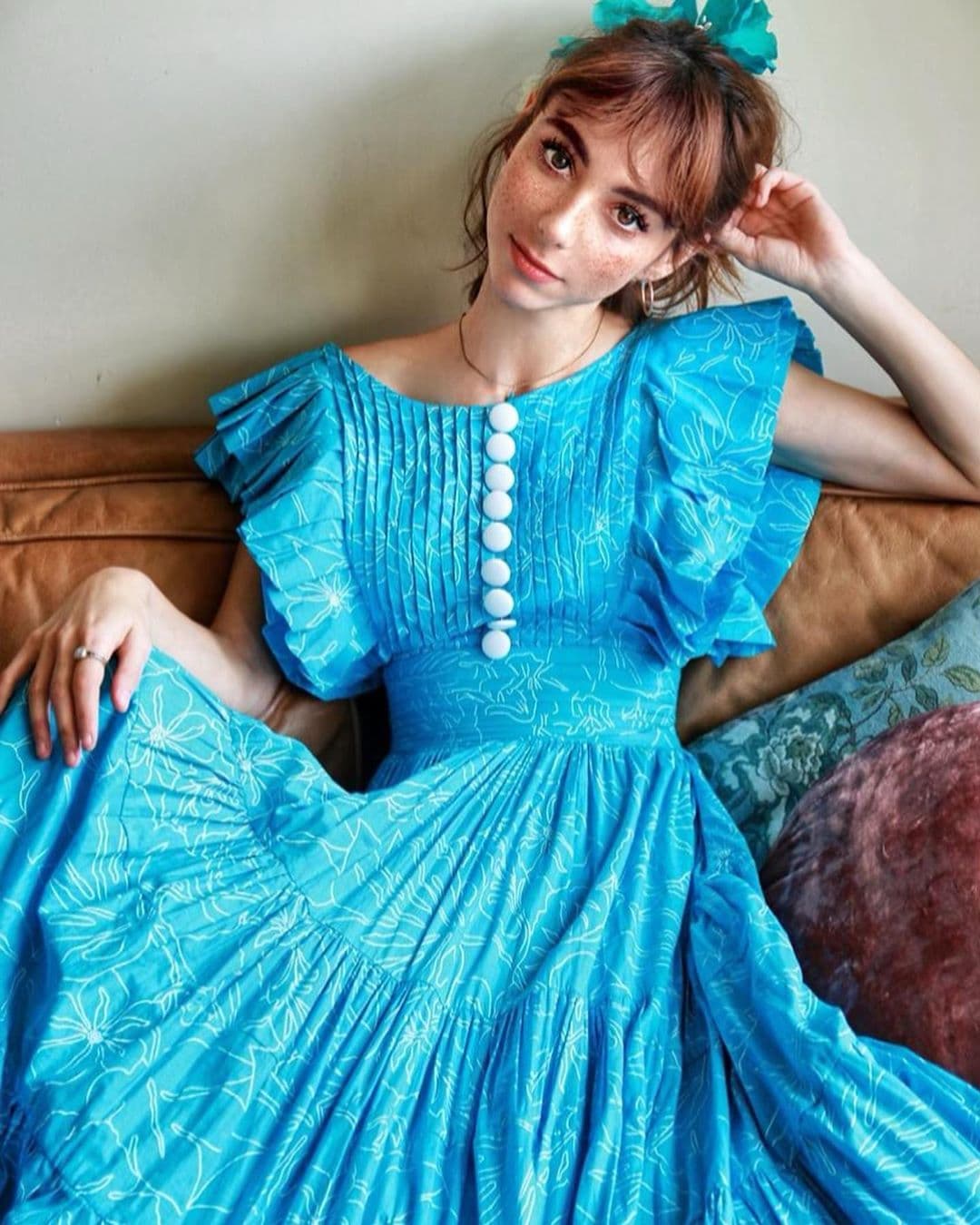 Quién no ha dejado de jugar con dicha situación es Natalia Téllez, pues la conductora de Netas Divinas, al igual que muchos, ha tenido que estrenar sus mejores vestidos de Primavera 2020 desde su casa.