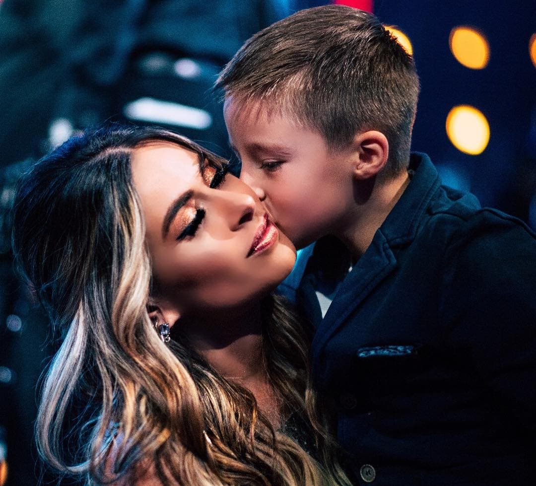 Galilea Montijo presume a su hijo Mateo