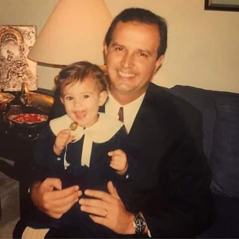"Una de mis canciones favoritas, Fly Me To The Moon y Lucky, las grabamos tres generaciones y ha sido una de las mejores experiencias de mi vida", señaló la actriz.
<br>