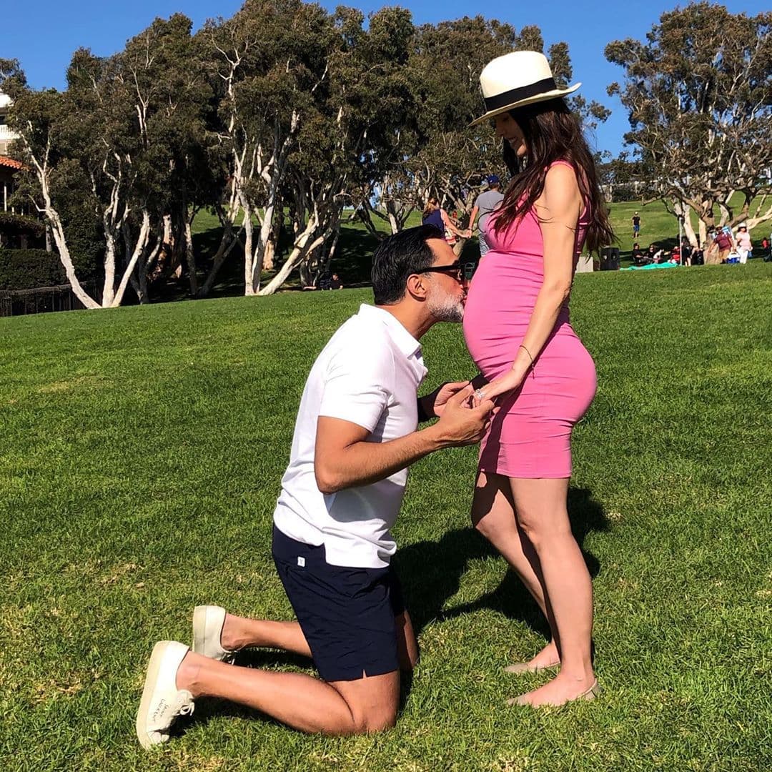 A pocos meses de haber contraído matrimonio, la pareja anunció la feliz noticia de estar esperando a un bebé.