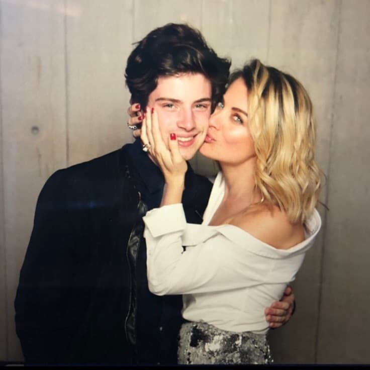 Ludwika Paleta también está alejada de su hijo mayor Nicolás, quien desde hace varios años vive en Ontario, Canadá, ya que estudia en la Queens University. Y es que a diferencia de los casos anteriores, el joven de 18 años está aislado por precaución tras el cierre de las fronteras de Canadá con el exterior para evitar la propagación del coronavirus.