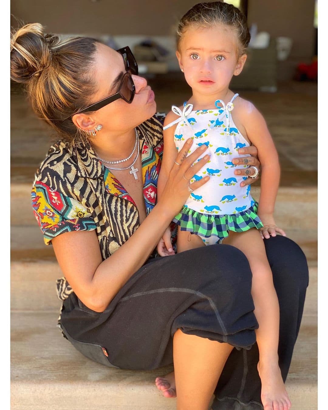 La conductora de "Hoy" visitó de sorpresa a la ojiazul y aprovecharon la oportunidad para hacerse una divertida sesión de fotos con la pequeña María, ahijada de bautizo de Galilea.