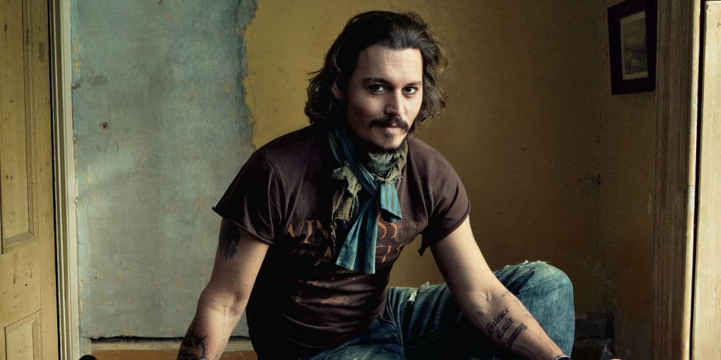 Incluso se hizo un tatuaje con la leyenda Winona Forever y tras su ruptura, Depp lo alteró para que dijera Wino Forever.