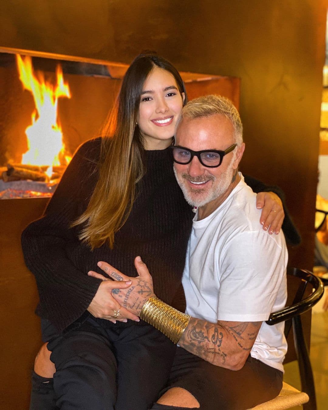 Gianluca Vacchi da lujosa bienvenida a su hija y esposa, tras convertirse papá por primera vez