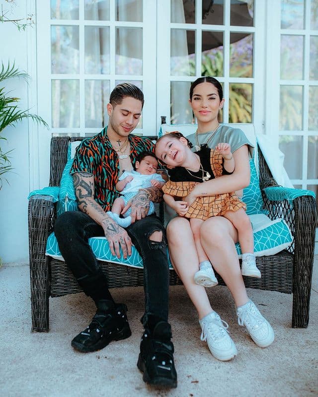 Kimberly Loaiza aparece sin maquillaje y con sus hijos en brazos: 'Amor verdadero'