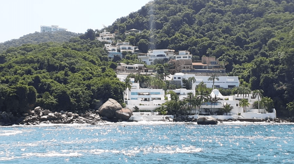 En esta propiedad seguramente ha sido testigo de cientos de fiestas entre amigos, pero también de filmaciones para programas de televisión, como el reality show ‘Palazuelos mi rey’, protagonizado por el mismo.
<br>
<br>¿Te animarías a rentarla?