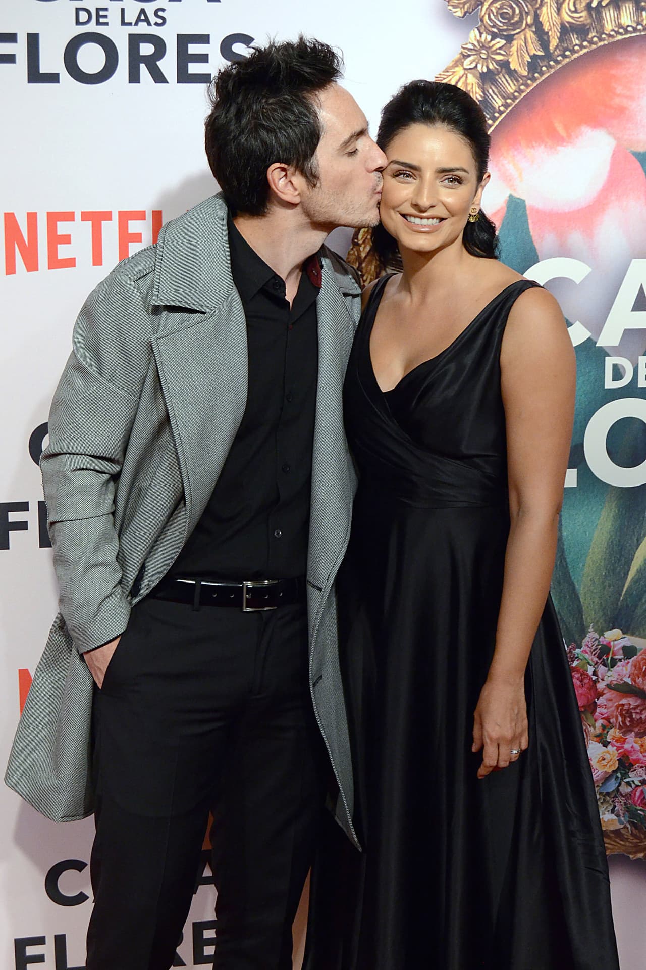 Mientras que, oficialmente, la pareja puso fin a lo que comenzó su relación hace seis meses, durante su colaboración en la película A la Mala (2014), Aislinn Derbez tampoco negó que en un futuro podrían regresar.
<br>