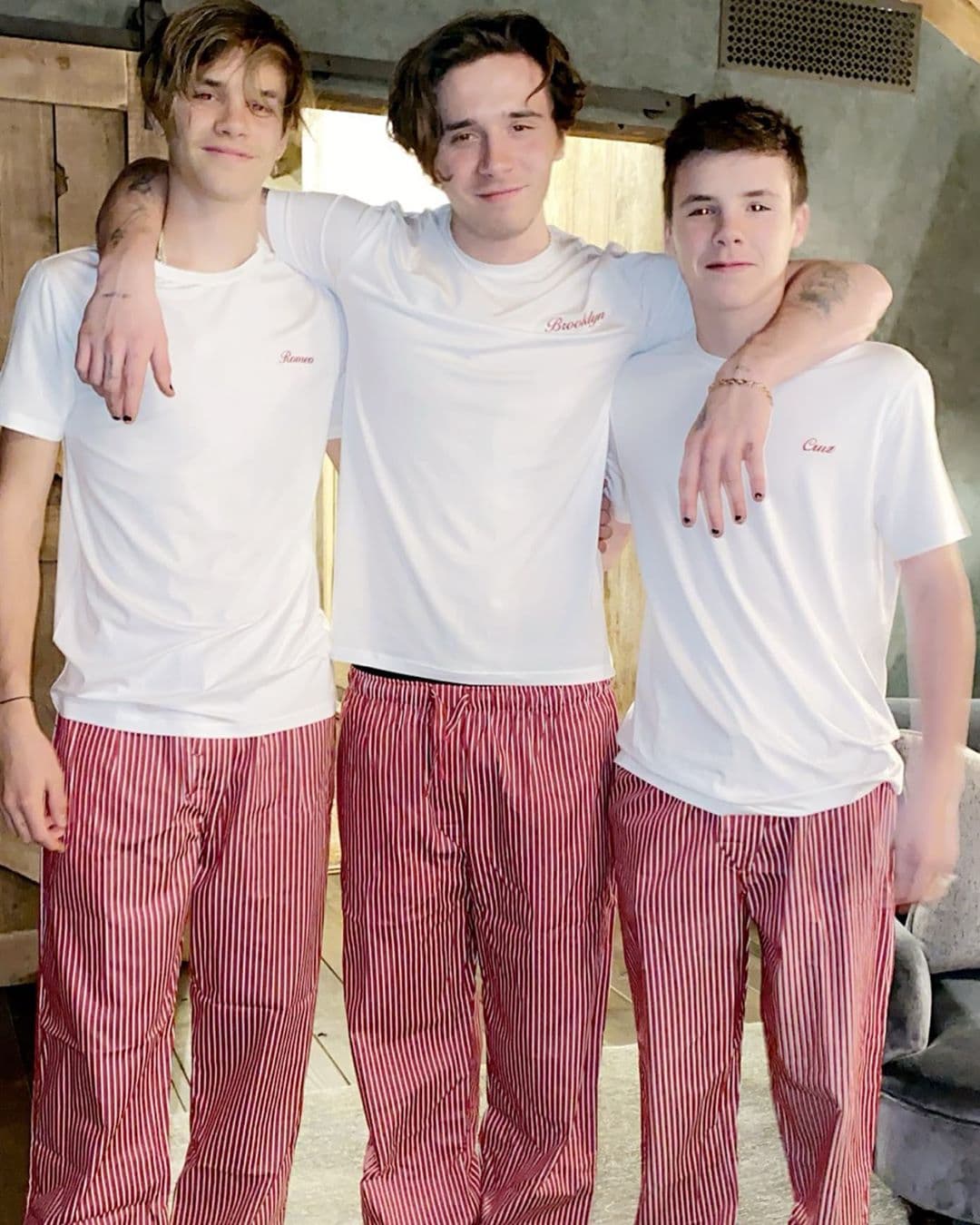 Y no solo Brooklyn sacó los rasgos físicos de su padre, Cruz y Romeo también. Habría que ver si seguirán los pasos de sus famosos padres.