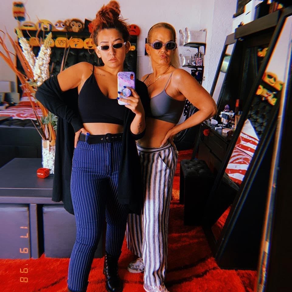 Entre otros de los cambios que Romina piensa hacer en su cuerpo destaca su decisión de retirarse los implantes de seno con los que se operó a la edad de 20 años.