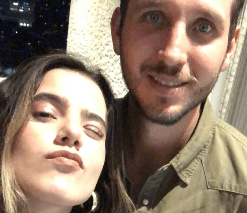 Desde que anunciaron su relación, Camila se mostró feliz y emocionada de la etapa que estaba viviendo; ella aseguró que era su primer noviazgo formal: “Estoy muy enamorada (…) es la primera relación seria que tengo y muy bonita, muy honesta. Yo creo que jamás me había tocado sentir algo tan lindo”.