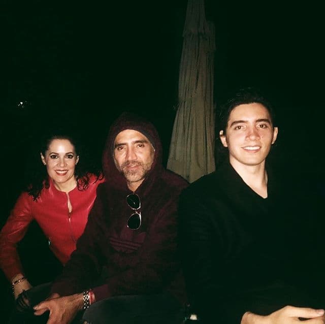 Dentro de las dinastías de artistas más importantes de la música mexicana se encuentra la de Vicente Fernández y su familia. Su hijo Alejandro Fernández fue el crush de más de una chica en los noventa, sin embargo, en 2019, su nieto, Alejandro Fernández Jr. es quien comienza robar miradas.