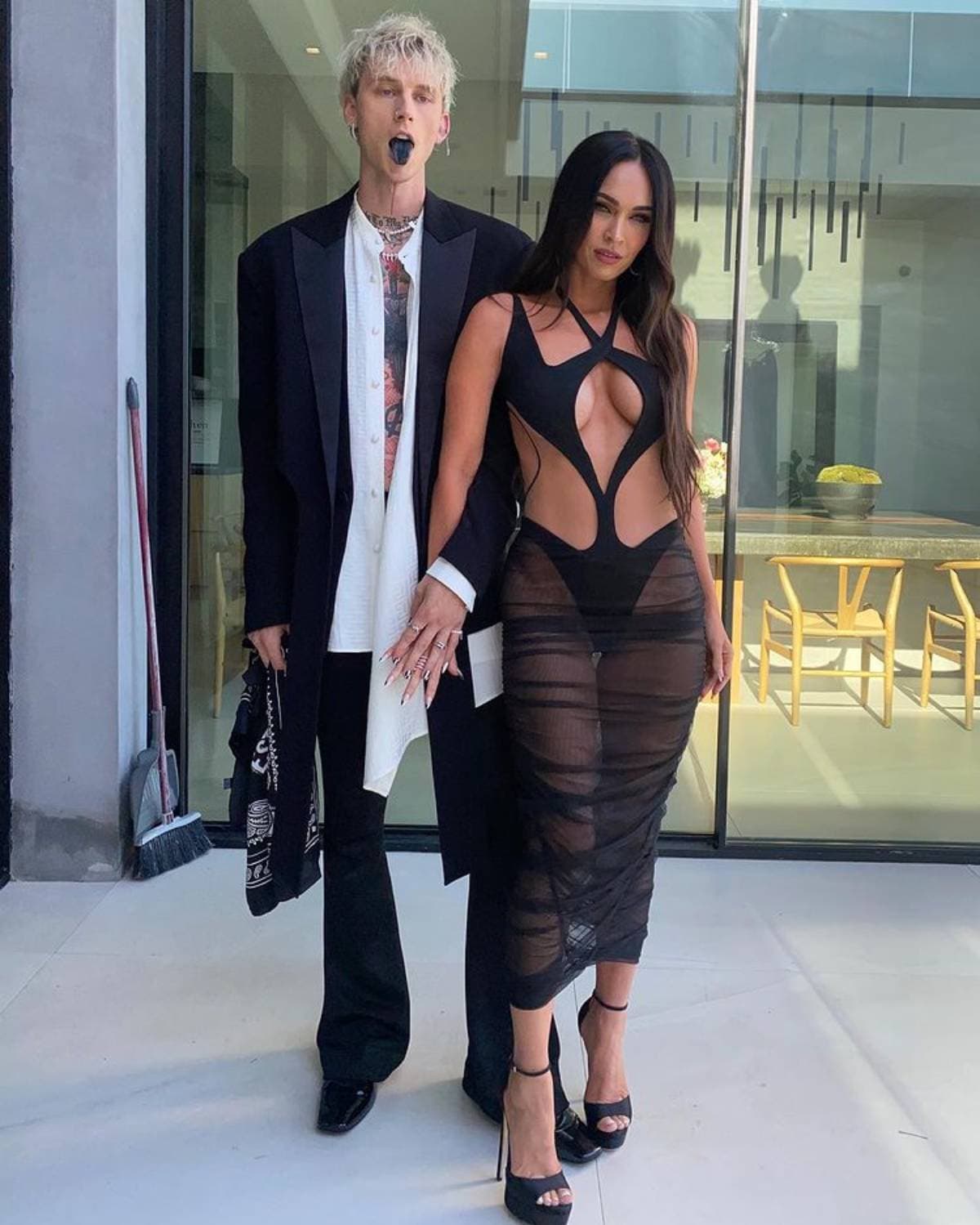 Megan Fox y Machine Gun Kelly se comprometen en matrimonio