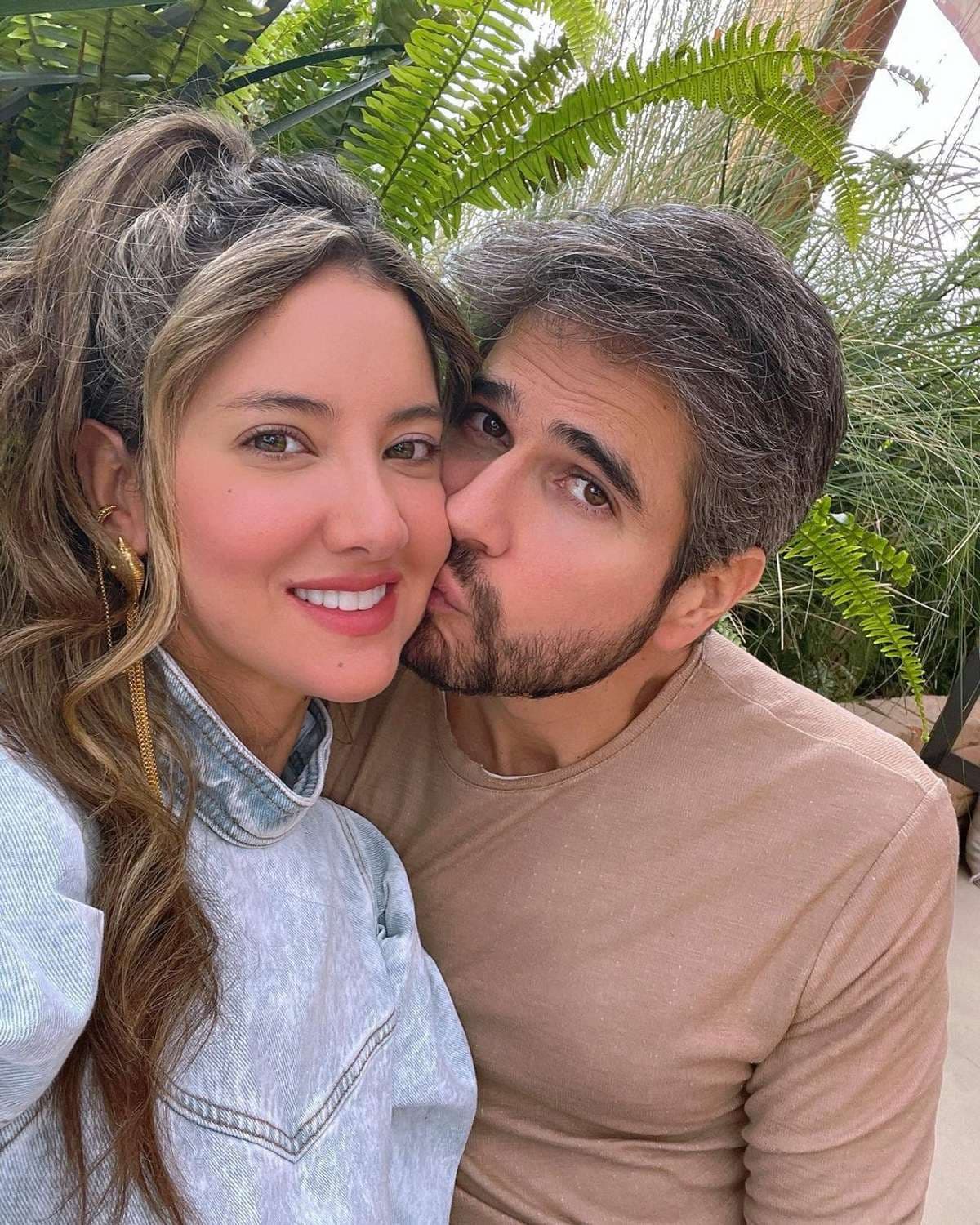 Los famosos viven un tórrido romance desde 2021.