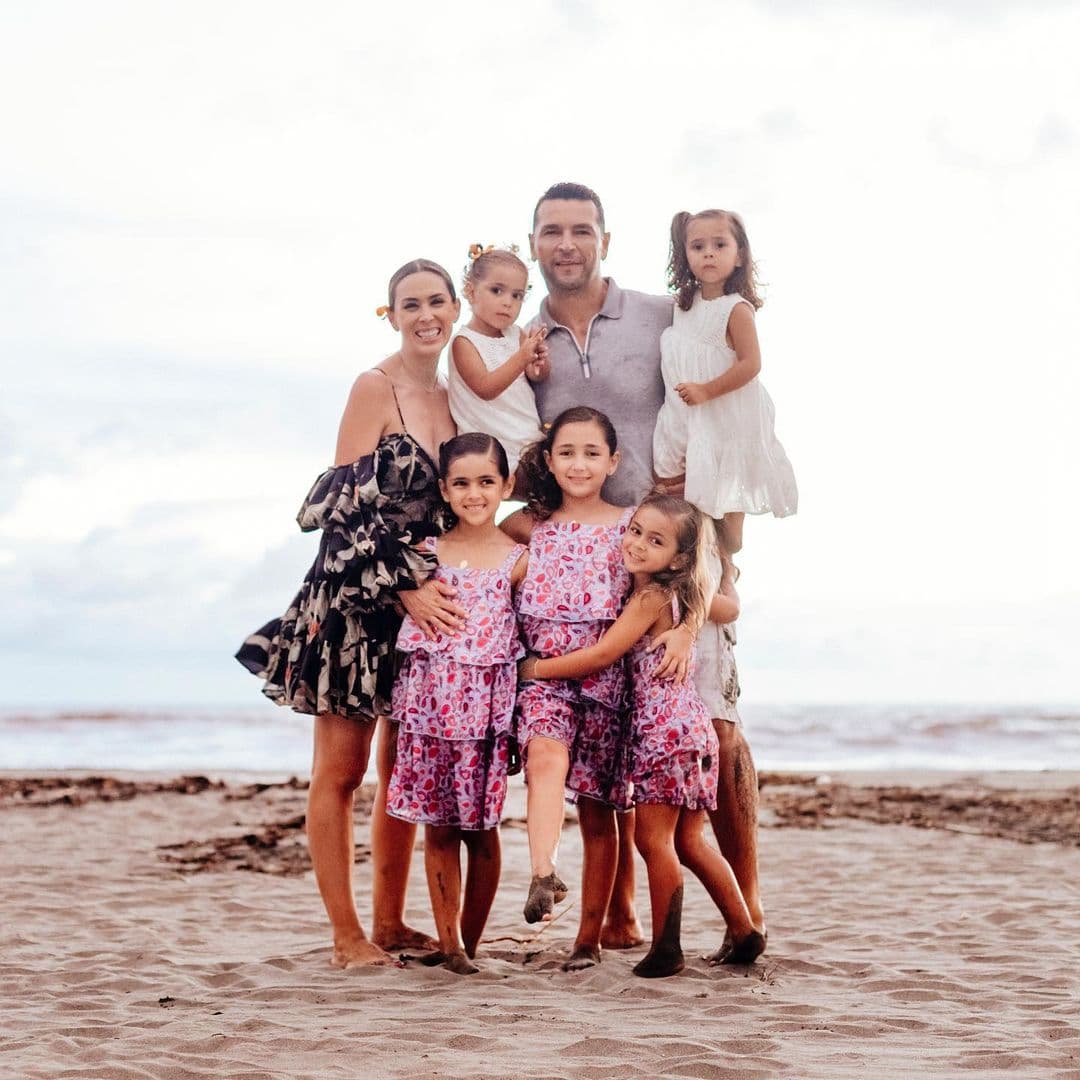 Jacky Bracamontes y sus mejores looks coordinados con sus hijas