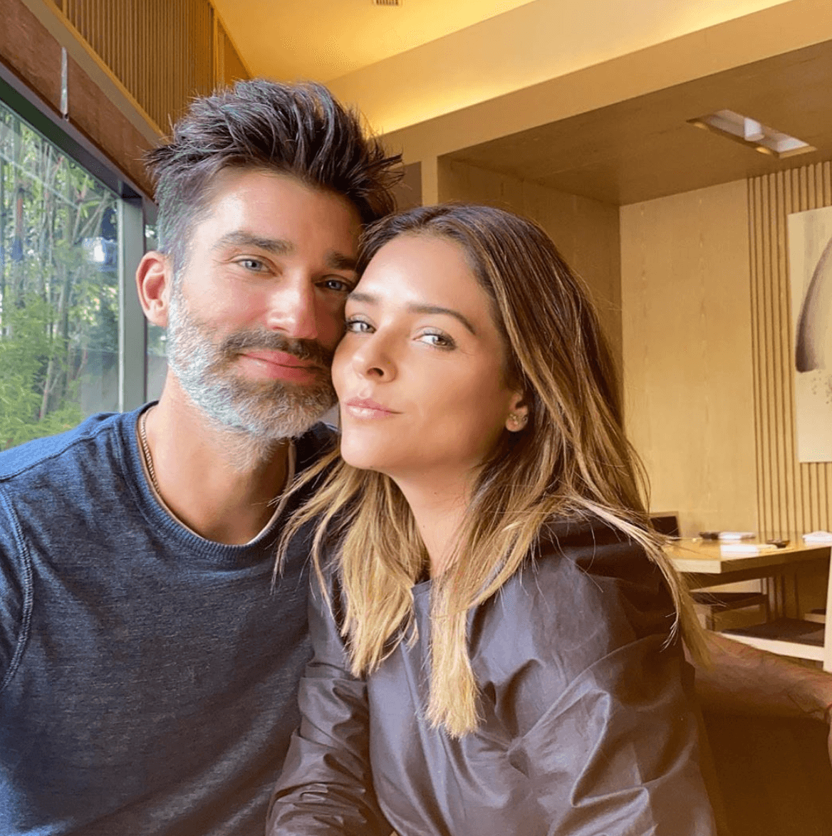 <b>Grettell Valdez </b>quedó flechada por
<b>Leo Clerc</b>, un financiero suizo. Se casaron a finales de diciembre del 2018 y desde entonces, han formado una linda familia junto con el hijo de ella, Santino, a quien procreó con otro extranjero, Patricio Borghetti, su primer marido.