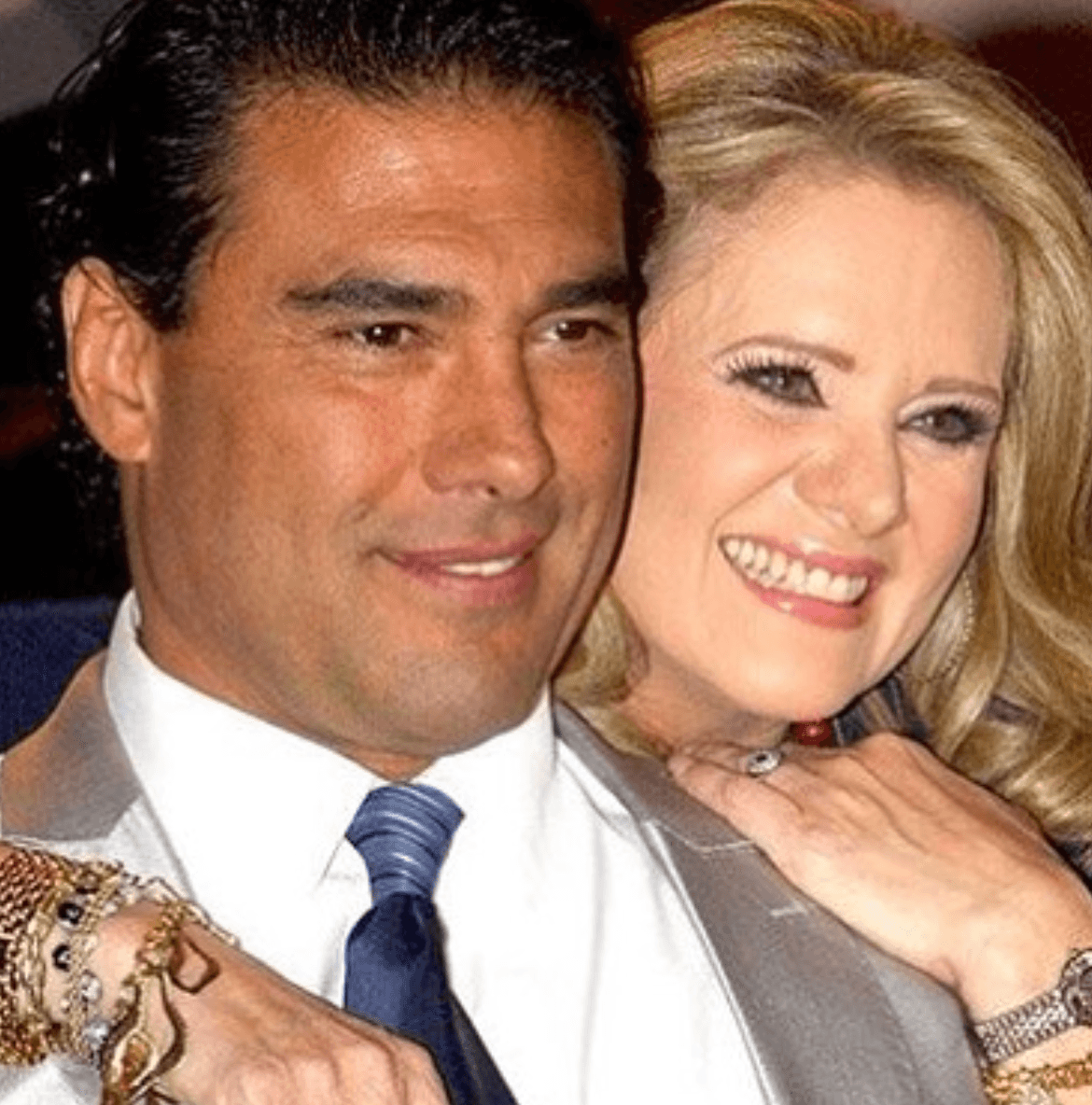 ‘Tormenta en el paraíso’, ‘Mar de amor’, ‘Triunfo del amor’, fueron algunos de los melodramas en los que participó, pero su papel de Victoria Balvanera en ‘Amores verdaderos’ fue uno de los más importantes y recordados por el público. Ahí compartió créditos con Eduardo Yáñez.
<br>
<br>Su participación más reciente en la pantalla chica fue en 'Te doy la vida', la cual se transmitió por Las Estrellas
<br>