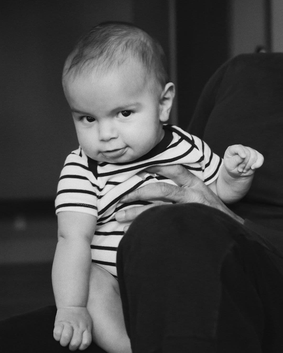 Este es el cuarto hijo del cantante de “Pégate”, esto después de haberse convertido en papá por primera vez hace once años de los mellizos Mateo y Valentino, sin embargo, este es su segundo hijo junto a su esposo, Yosef Jwan.