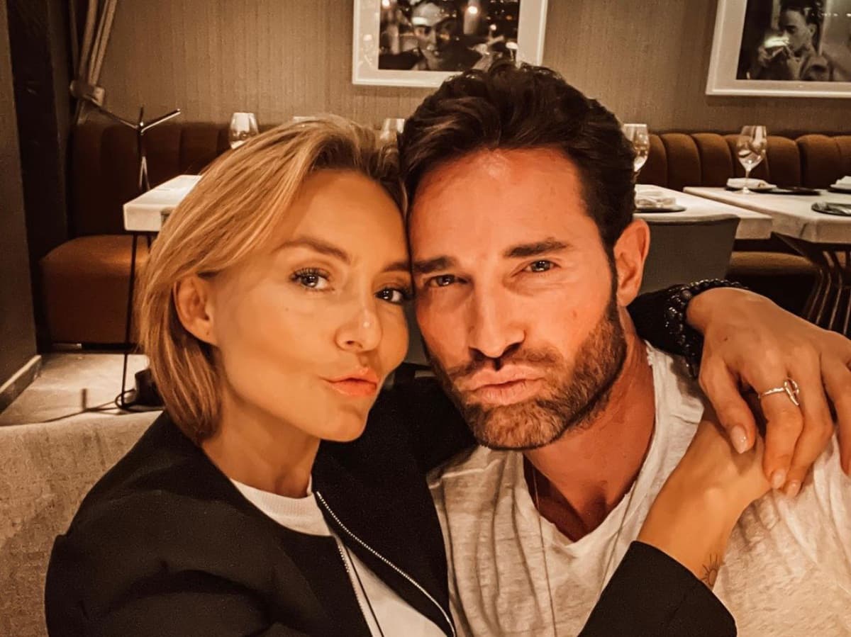 Angelique Boyer deja de ser rubia y se somete a cambio de look; Sebastián Rulli reacciona así