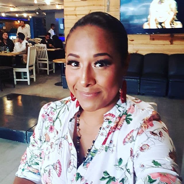 Toñita, La Negra de Oro: ¿Qué aporta la comunidad LGBTTTI? Muy fácil decirlo, aporta lo mismo que tú. Porque al igual que tú, son seres humanos, con sueños y aspiraciones, con miedos, dudas y frustraciones ante la vida.