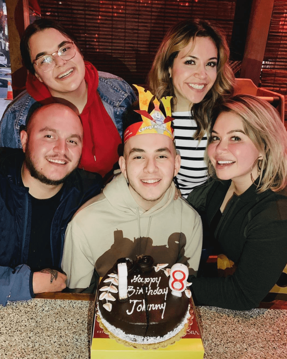 Han pasado casi 8 años y la mayoría de ellos ha decidido seguir un camino fuera de los reflectores, solamente la mayor, “Chiquis” Rivera ha ido construyendo un camino en la música y recientemente se casó.