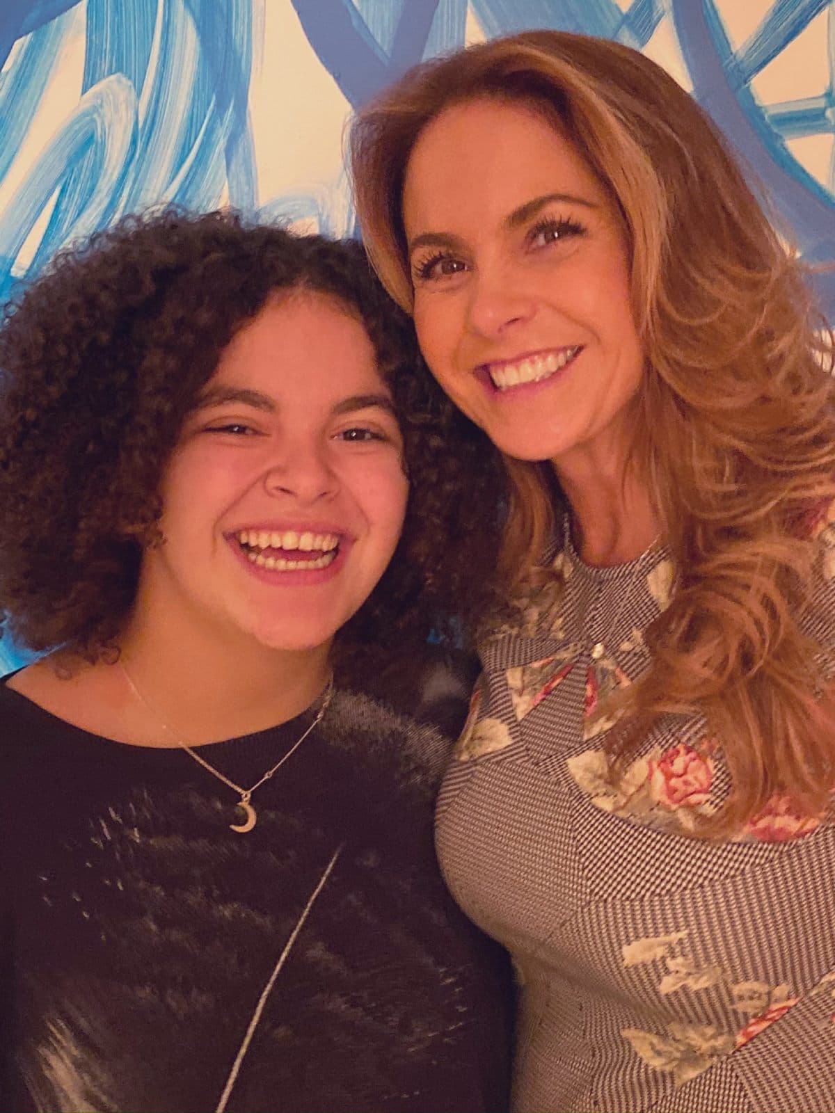 En cumpleaños pasados, Lucerito ha recibido la felicitación de su mamá a primera hora.