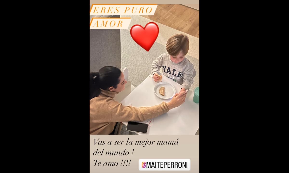 La ex RBD se dejó ver con Manuel, el primogénito de la actriz