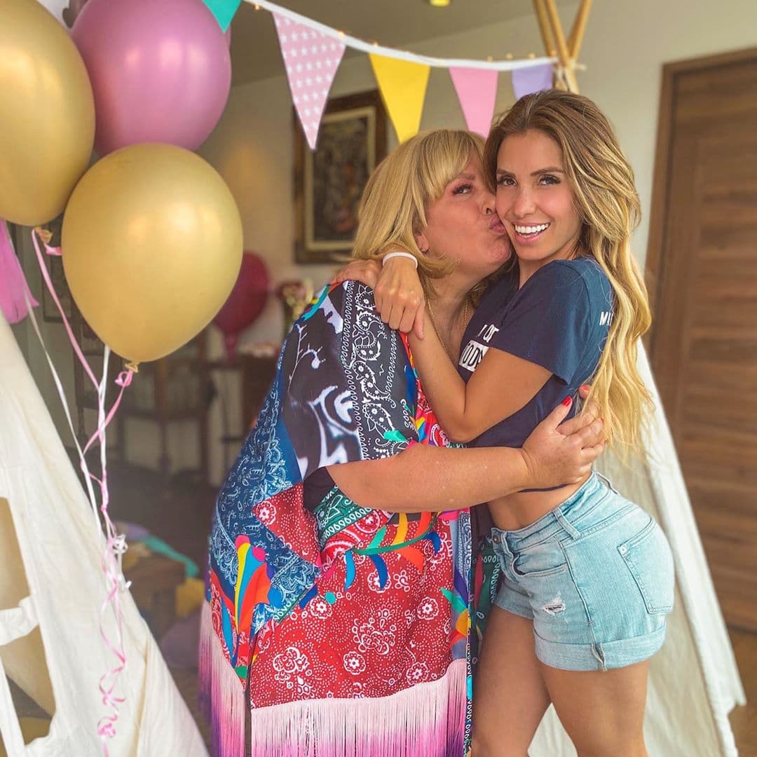 Magda Rodríguez y Andrea Escalona.