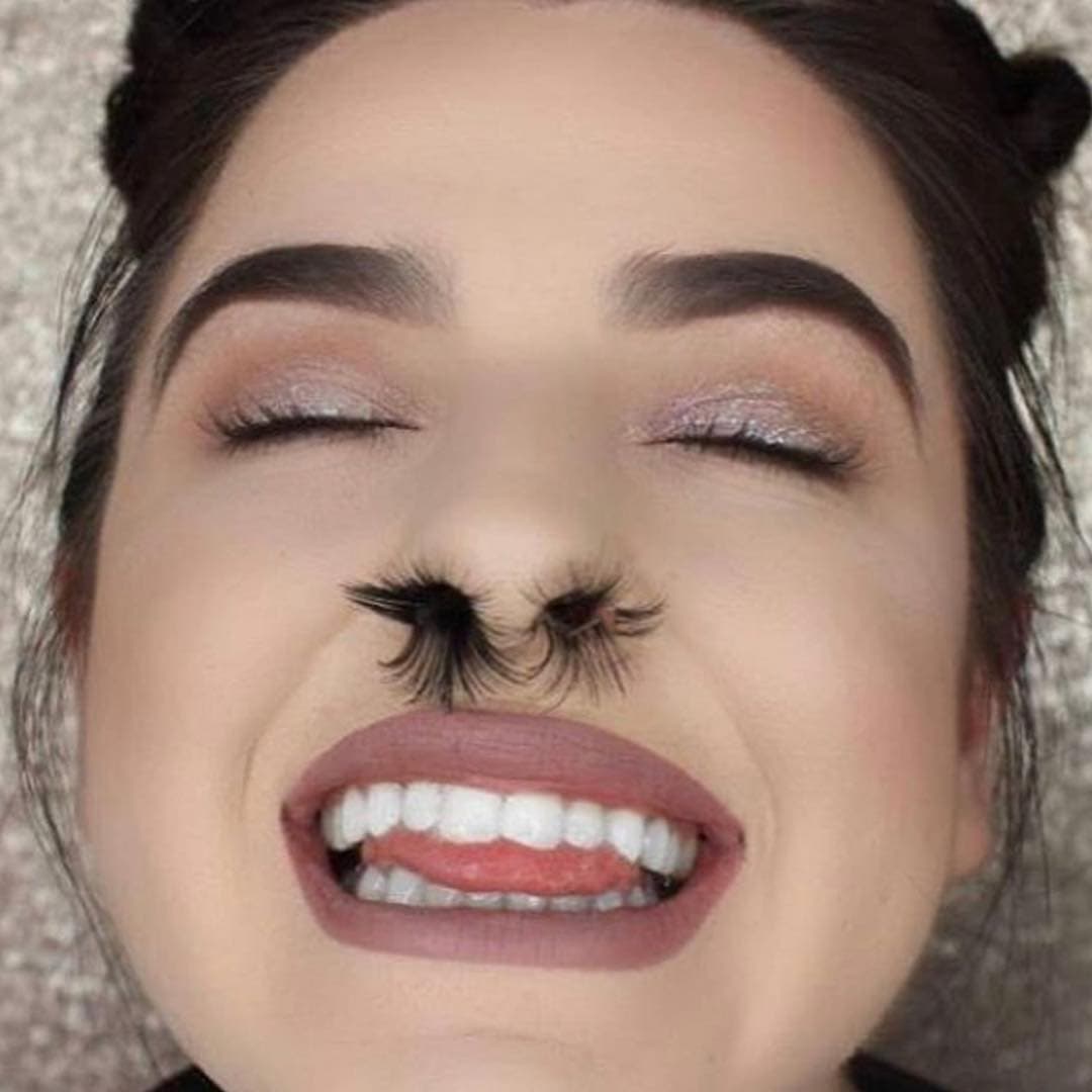 Anque muchas personas piensan que esta podría ser una tendencia absurda, algunas bloggers de belleza no pueden resisitir intentarlo.