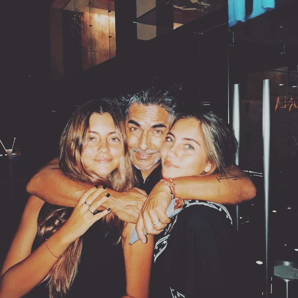 El 27 de noviembre de 1996 nació su primogénita y después, Roberta llegó para sumar nuevas alegrías a sus vidas, el 23 de agosto de 1998.