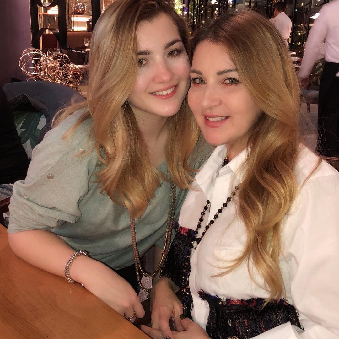 Hija de Alicia Villarreal impacta con su belleza desde Alemania