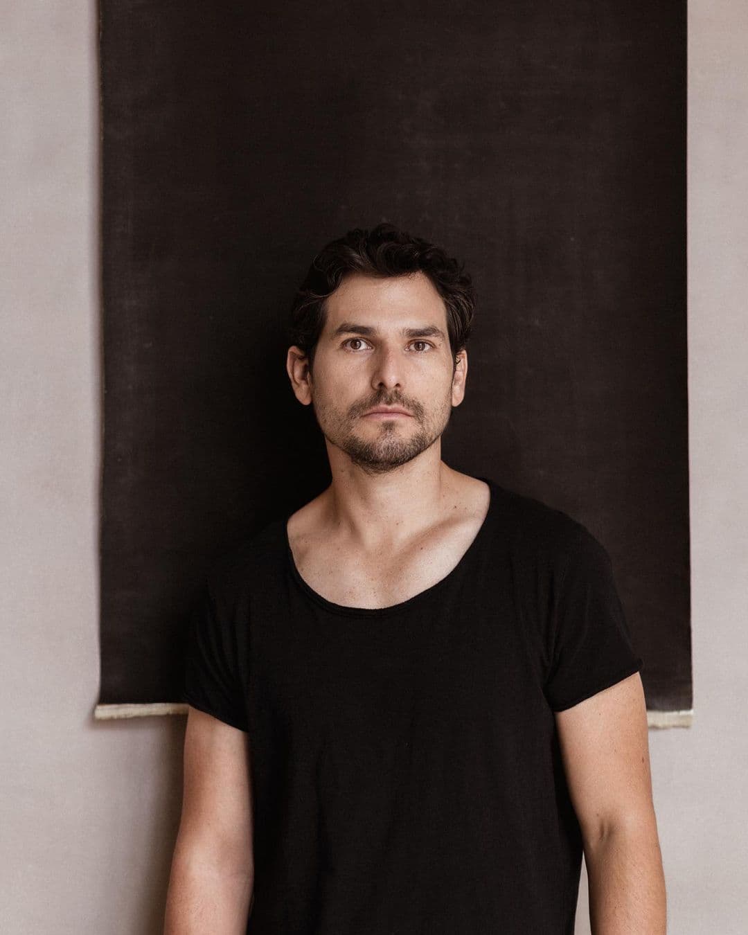 Alan Estrada exhibe la irresponsabilidad de su padre por organizar fiesta clandestina