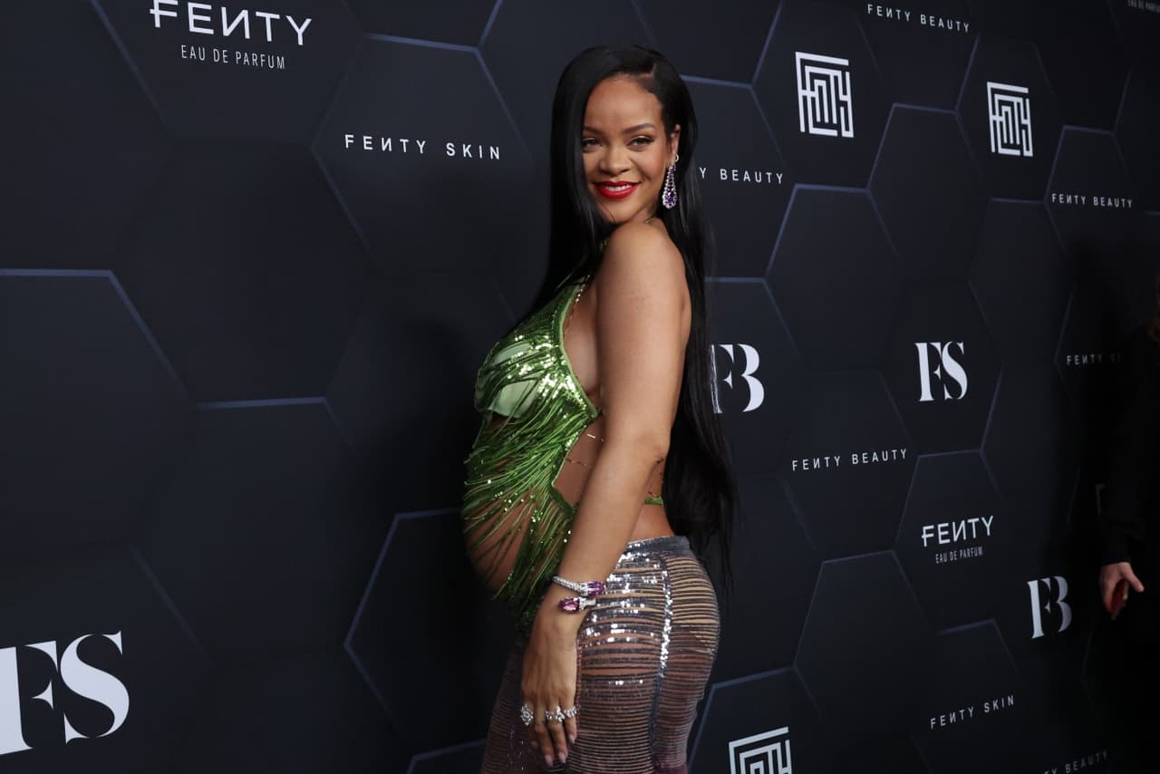 Rihanna revela si estrenará un disco de música infantil.
