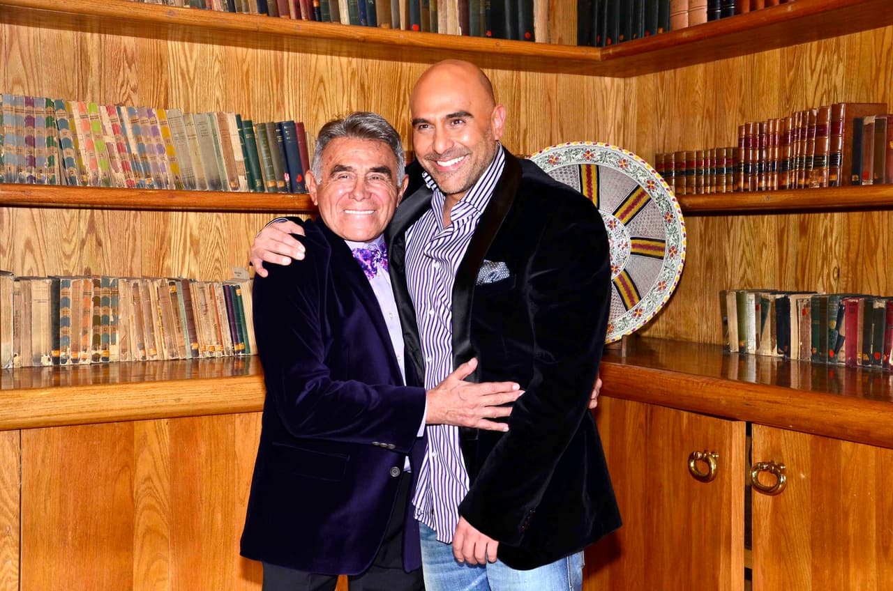 Héctor Suárez junto a su hijo Héctor Suárez Gomís.