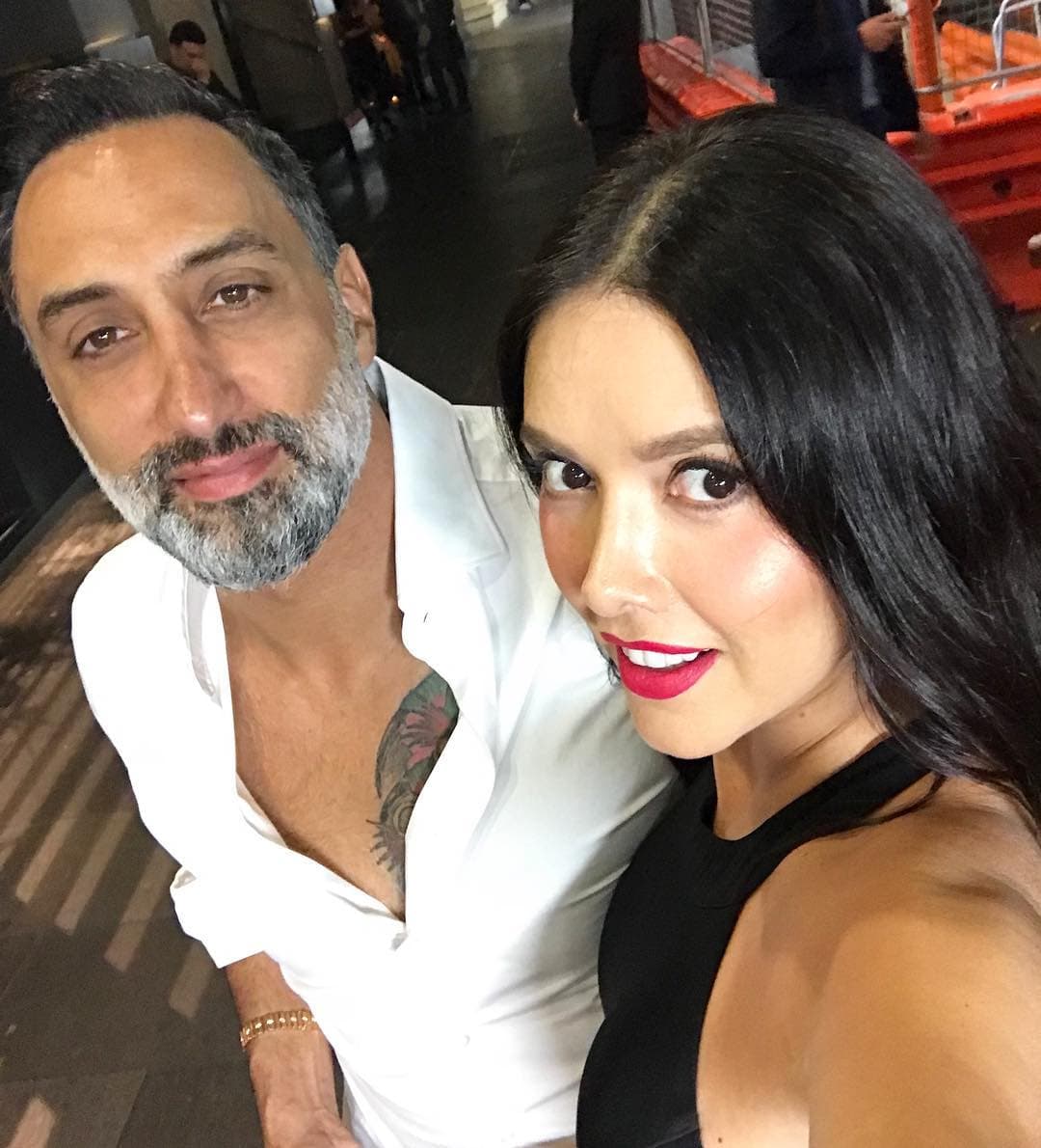 El romance entre la actriz y George Seely se podría definir como un amor a primera vista. En el año 2016 se conocieron en un club nocturno en la colonia Polanco de la Ciudad de México y al poco tiempo comenzaron un noviazgo.