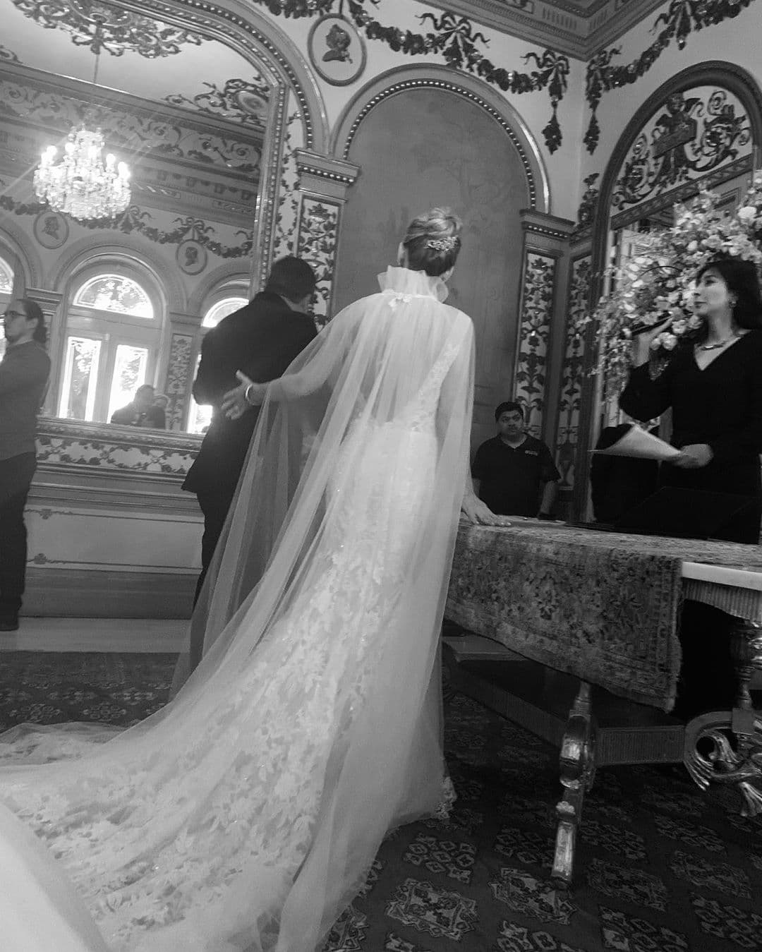 Por su parte, Martha Debayle también compartió imágenes íntimas de la celebración.