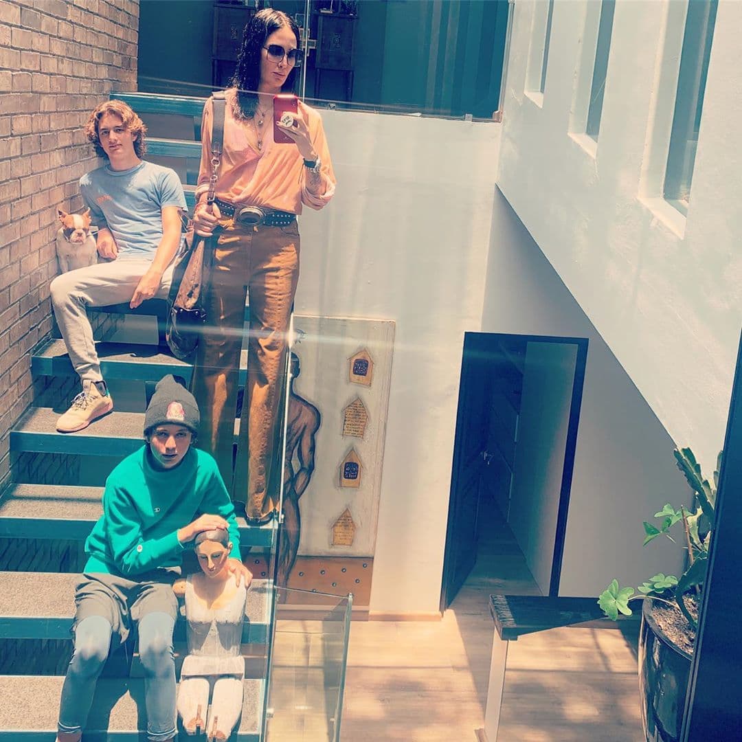 Durante su matrimonio, procrearon dos hijos:
<b>Luca y Mateo</b>.