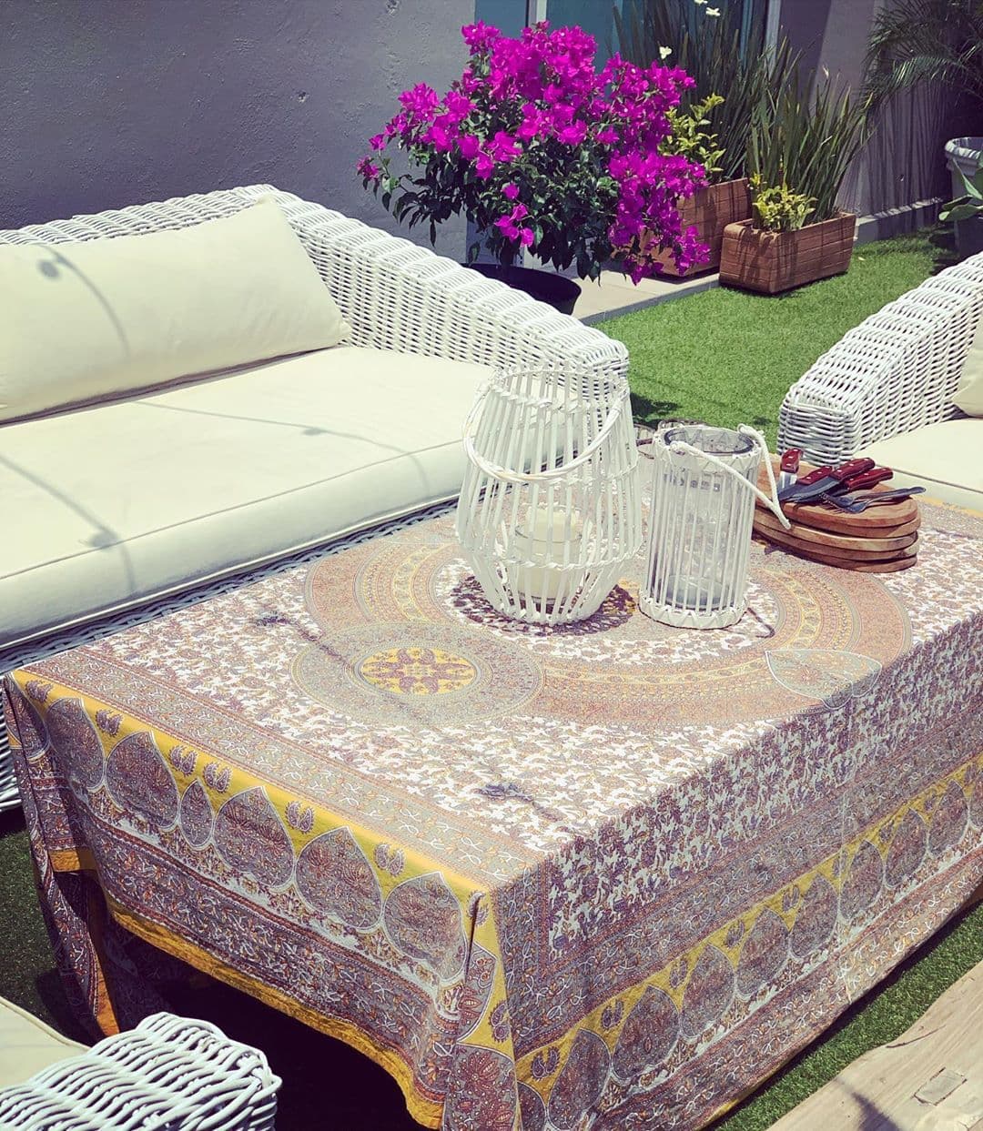 La argentina incluso presumió cómo había quedado la remodelación de su terraza, lugar que ha demostrado es su favorito, ya que es donde más ha publicado fotos.
<br>