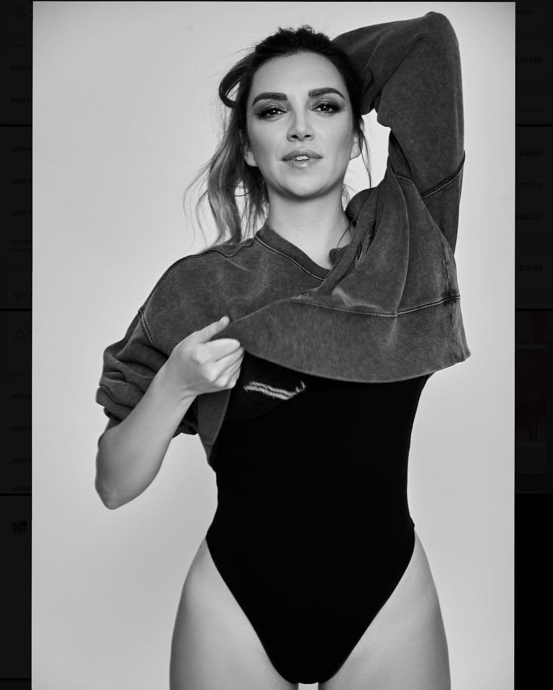 Por todo esto, Regina Blandón se ha quedado en el corazón de muchos mexicanos, volviéndose tendencia cada vez que participa en un proyecto nuevo o publica una fotografía nueva.