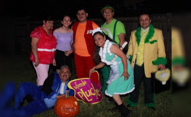 Viste a cada uno de tus seres queridos en los integrantes de Familia P. Luche y ganen juntos ese premio al mejor disfraz de la fiesta.