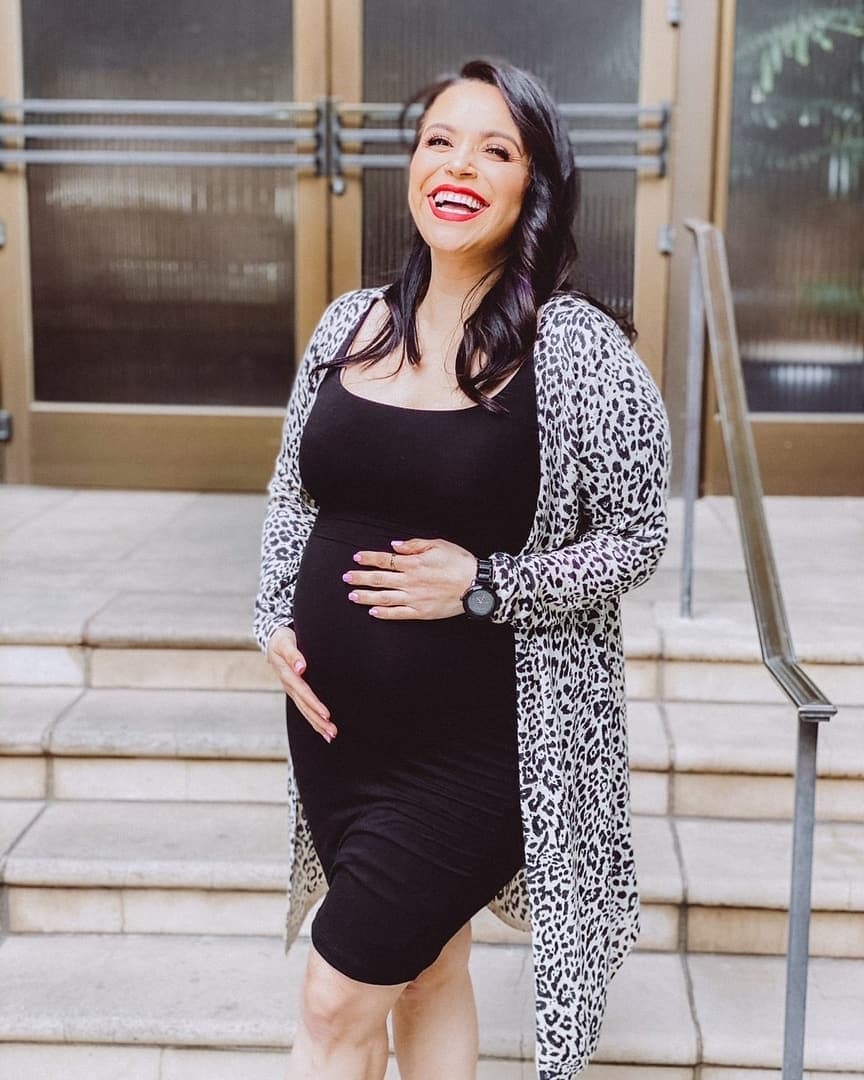 En septiembre pasado, Jacqie, hija de Jenni Rivera, confesó en un video de su canal de YouTube que se había reconciliado con su esposo Mike Campos y que estaba embarazada otra vez pese a que hace unos meses estaban al borde del divorcio.