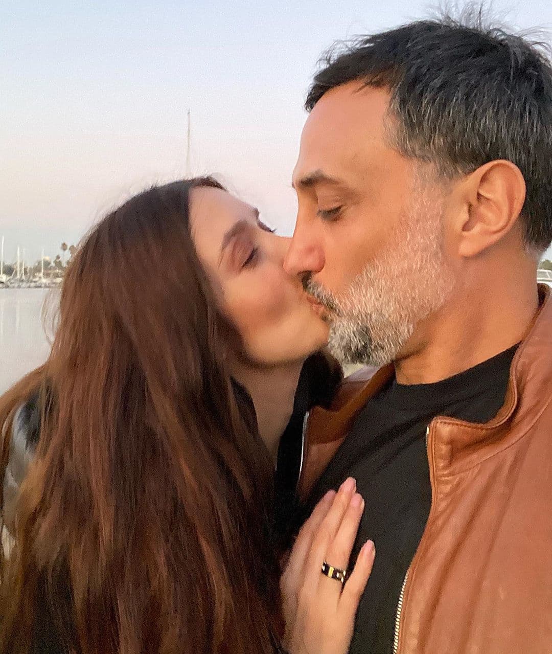 Recientemente, se ha rumorado una posible separación de Marlene Favela y su esposo George Seely, pues desde que nació su hija, no se les ha visto juntos, incluso han dado señales de que ya no conviven.