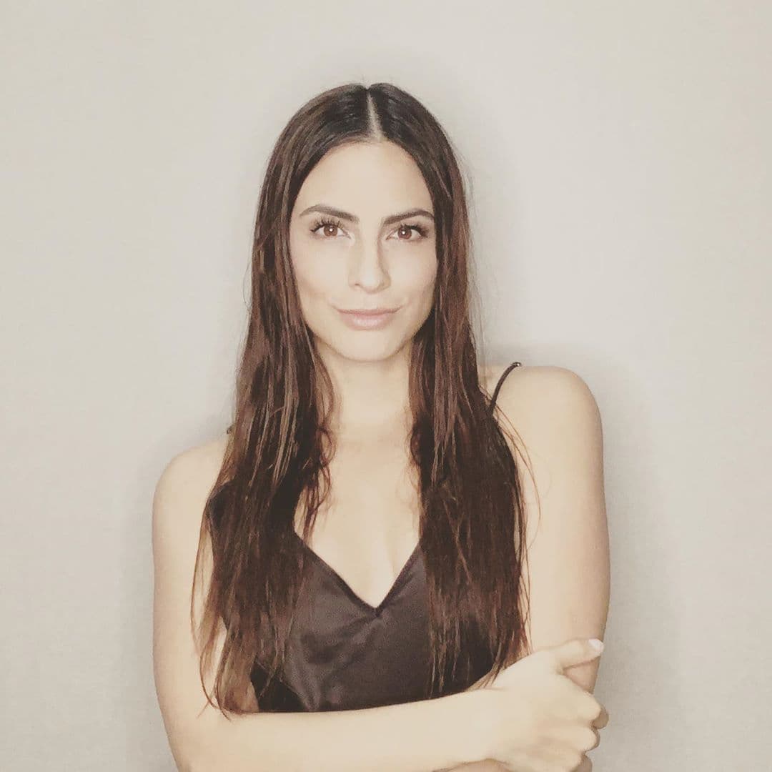 Valeria tiene una larga trayectoria en los medios de comunicación, pues ha pertenecido a medios como La Afición, Milenio TV y Fox Sports, en este último estuvo laborando por más de seis años.