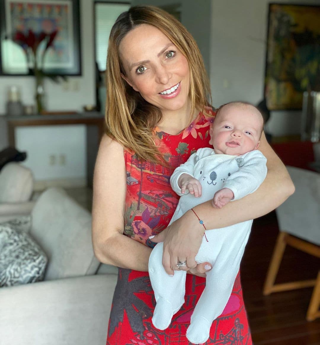 Erika Zaba debutó como mamá el pasado 3 de noviembre junto a su esposo Francisco Oliveros, quien fue el encargado de dar la noticia en Instagram, donde compartió una foto de la huella del pie de su hijo Emiliano.